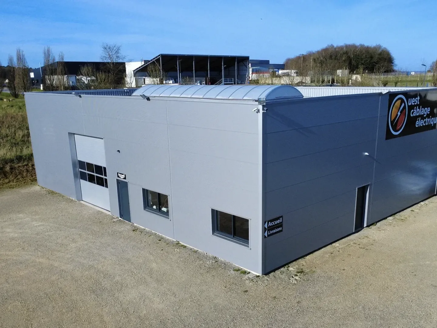 Constructeur batiment professionnel bardage bretagne it perspectives