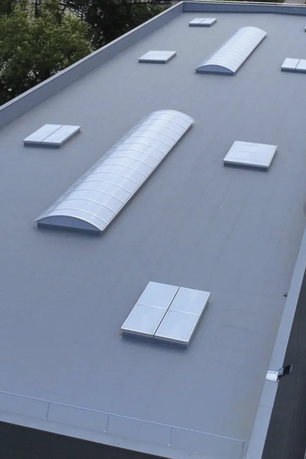 couverture et étanchéité d'un bâtiment professionnel it perspectives